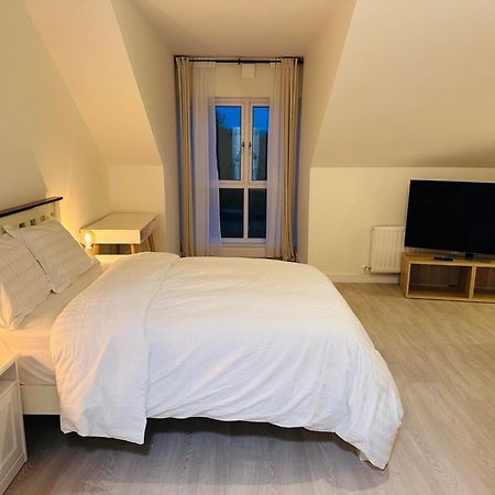 King Room With Ensuite In Dublin คลอนดัลคิน ภายนอก รูปภาพ