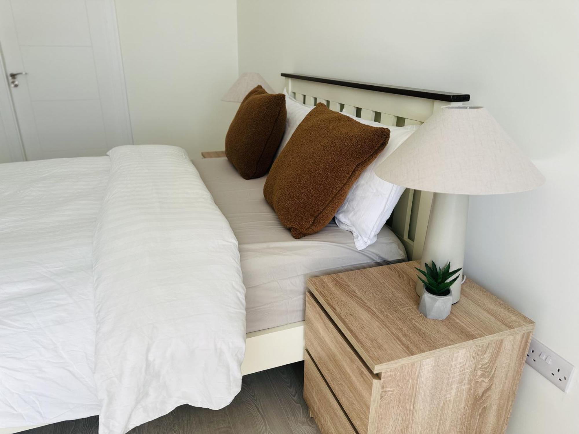King Room With Ensuite In Dublin คลอนดัลคิน ภายนอก รูปภาพ