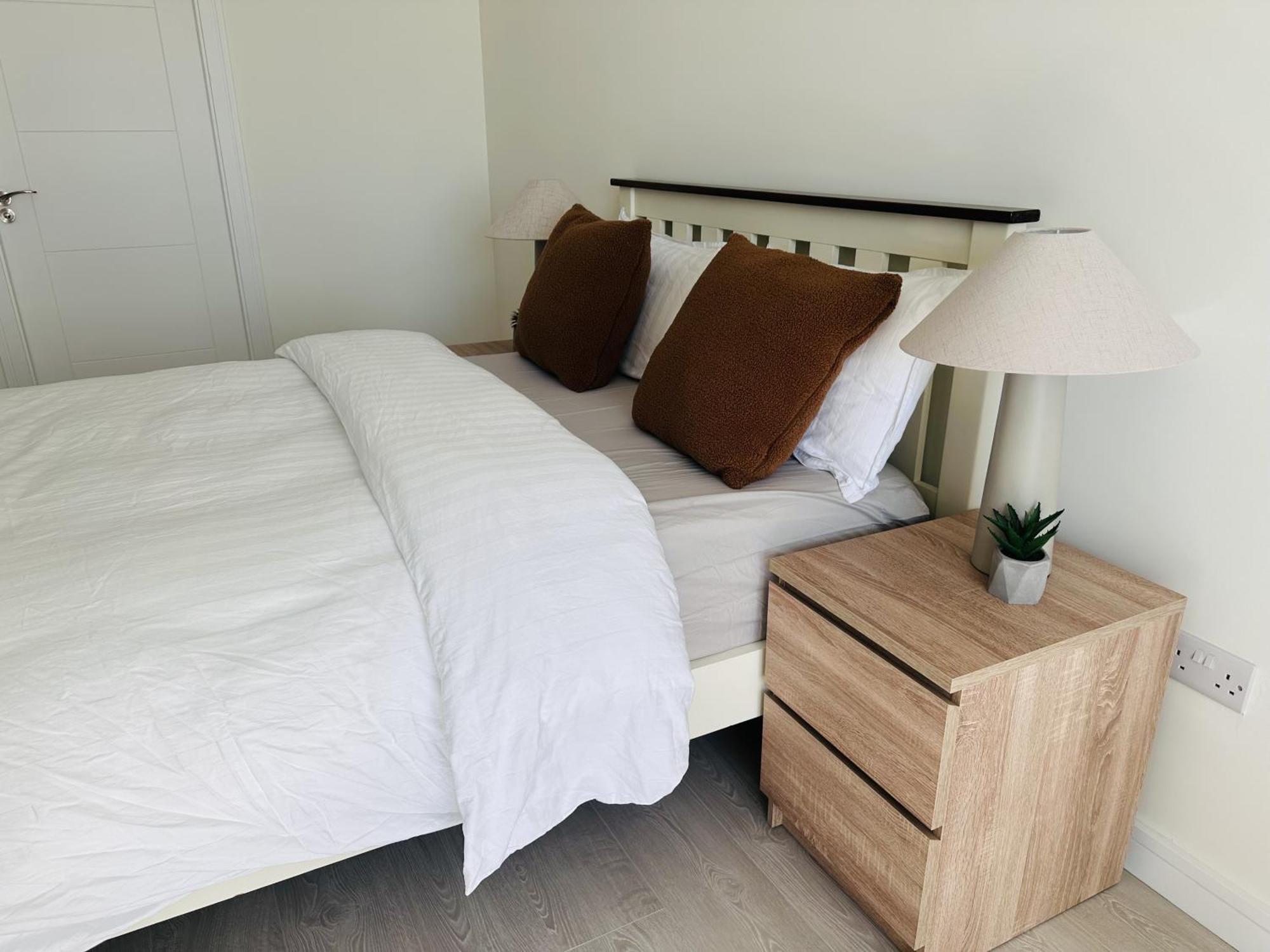 King Room With Ensuite In Dublin คลอนดัลคิน ภายนอก รูปภาพ